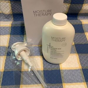 Avon Moisture Therapy Balance and Soothe Body Lotion